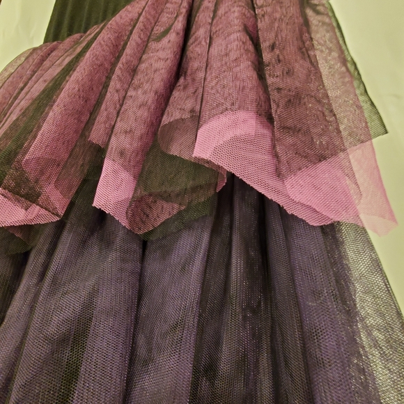 Disney Descendants 2 Halloween Mal Costume Crowning Dress M 7/8 - Picture 9 of 12